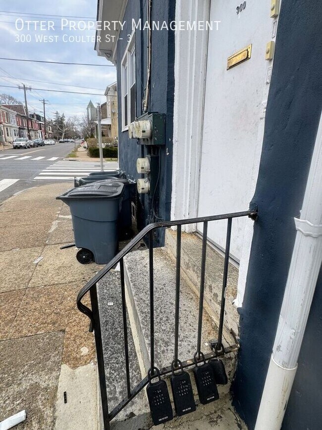 Building Photo - 300 W Coulter St