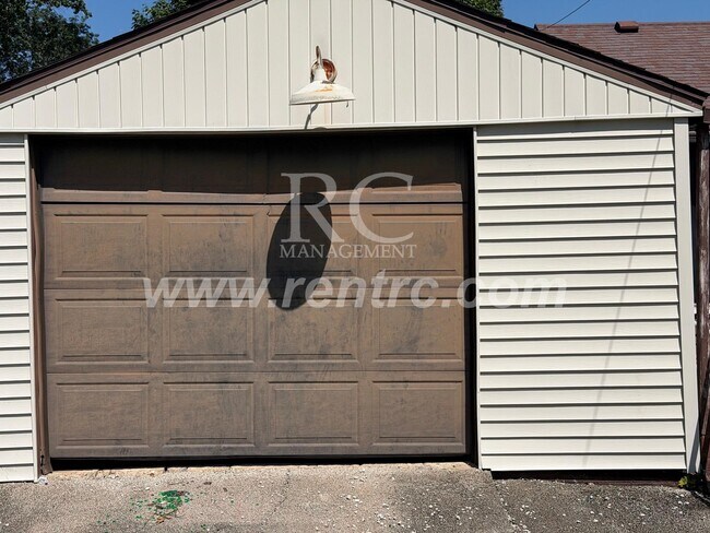 Building Photo - 516 Shadowlawn-
