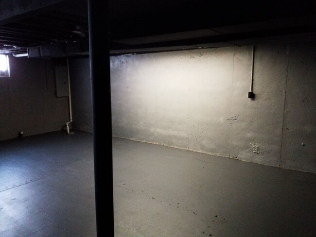 Building Photo - Coming Soon!! Large Family SF Newly Renova...