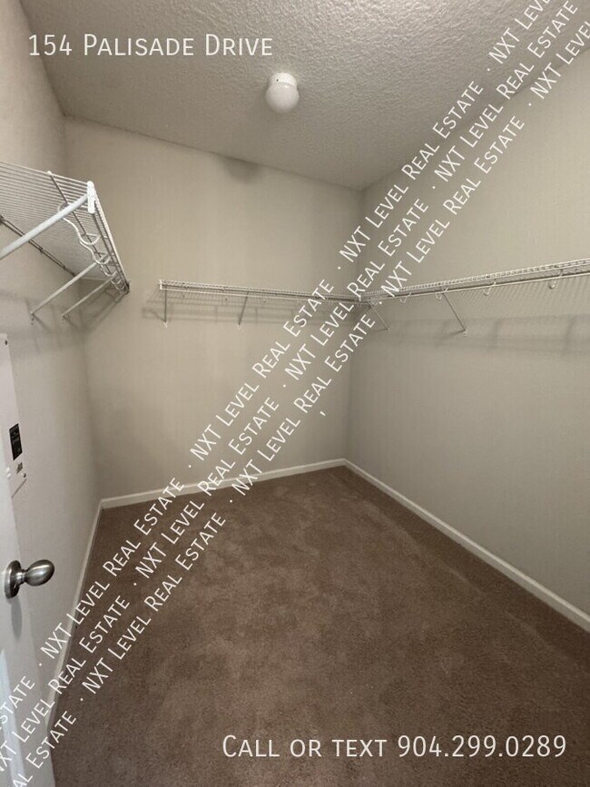 Building Photo - 154 Palisade Dr