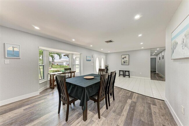 Building Photo - 3376 Peace River Dr
