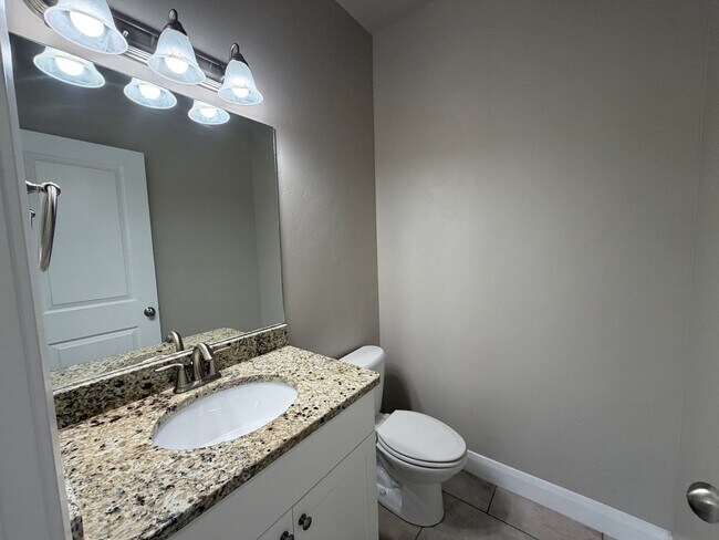 Building Photo - 469 E Barcelona Dr