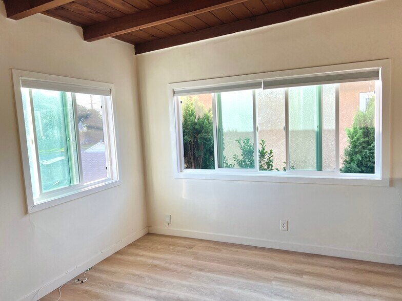 Building Photo - 3417 W 190th St