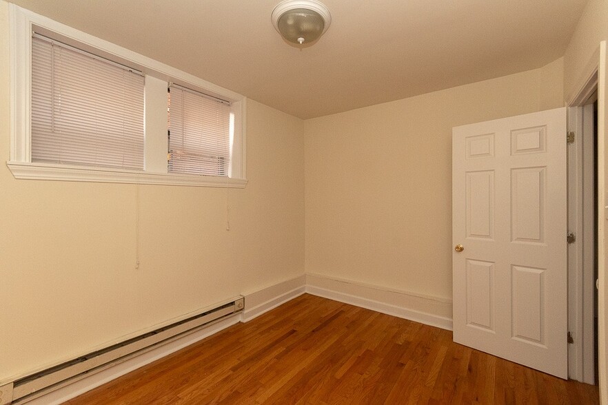 Building Photo - 3810 N Fremont St