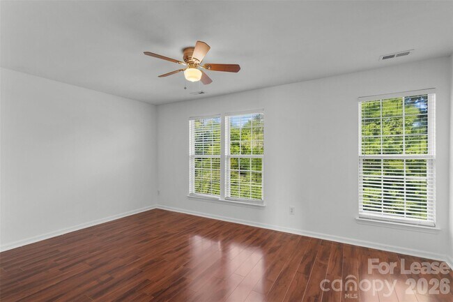 Building Photo - 11022 Garden Oaks Ln