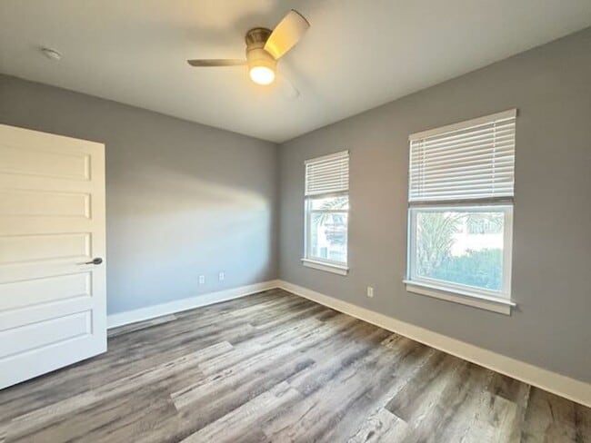 Building Photo - Palm Heaven Click Apply Now for more information