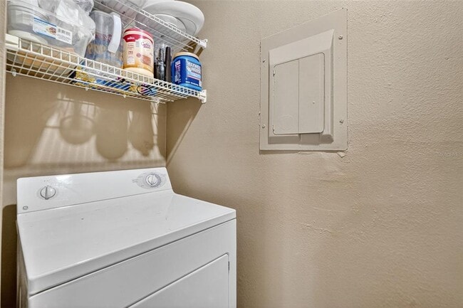 Building Photo - 1813 Bough Ave