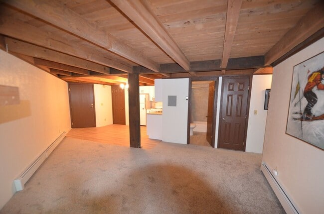 Building Photo - A 6 month lease at a 12 month rate includes most utilities!!  2 Bedroom Treehouse condo!  Best sk...