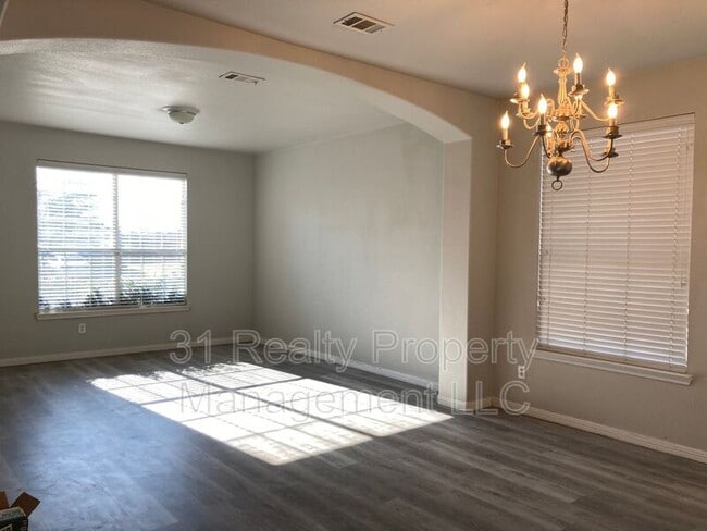 Building Photo - 2744 Ferdinand