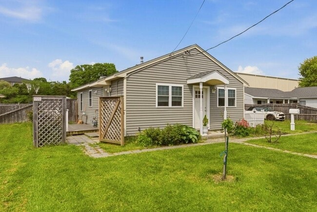 Building Photo - 6 Woolsey Rd