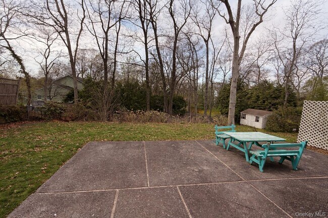 Building Photo - 8 Tobi Ln