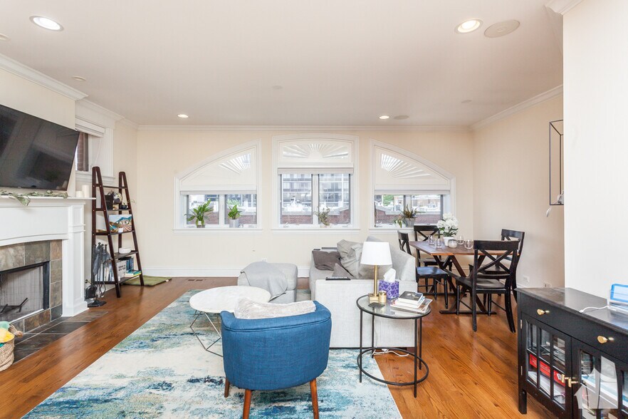 Building Photo - 2708 N Lehmann Ct