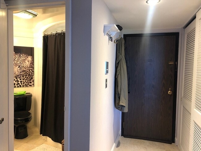 Building Photo - 73 Broad Reach