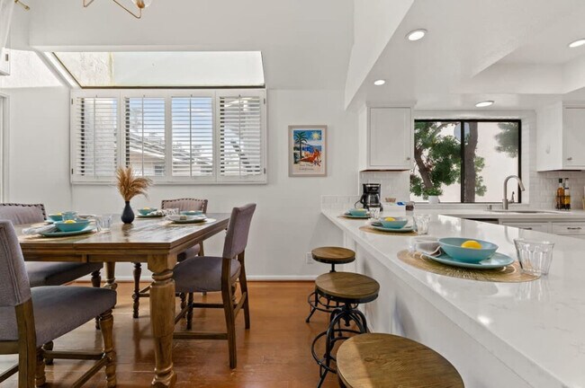 Building Photo - 1240 Grand Ave