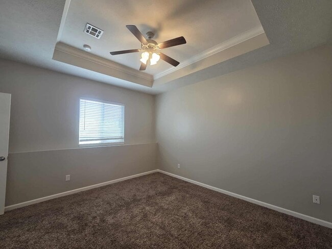 Building Photo - 404 Michaels Court