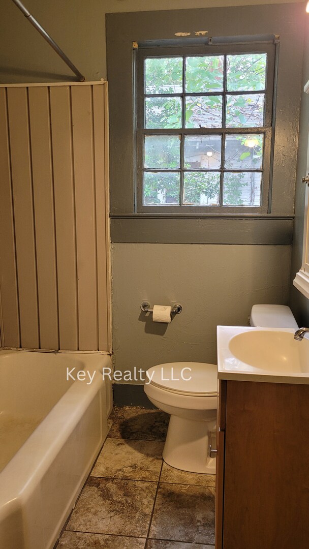 Building Photo - ****2315 Elliott St - Alexandria