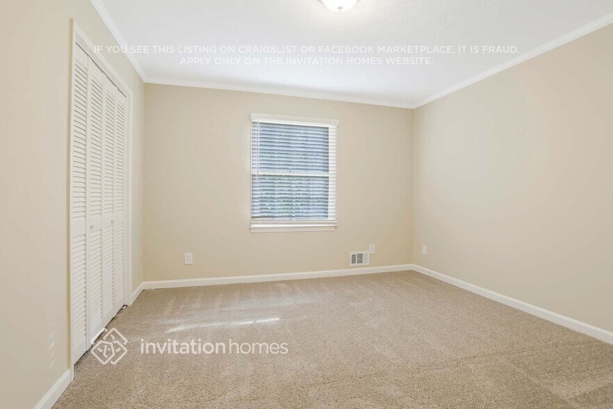 Building Photo - 276 Chambre Ct SW