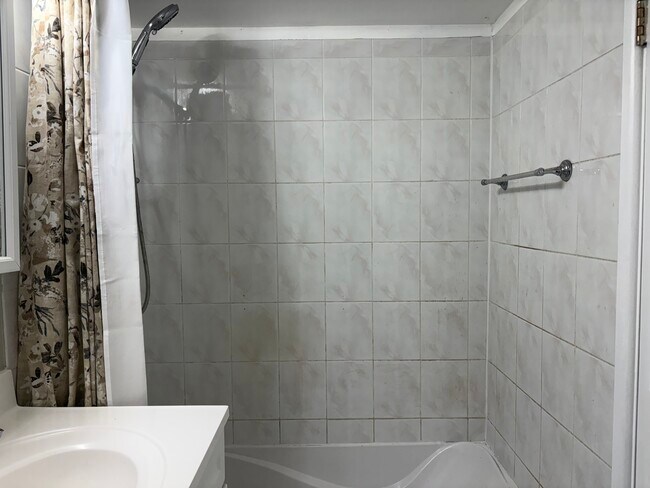 Building Photo - 9821 Bianco Terrace