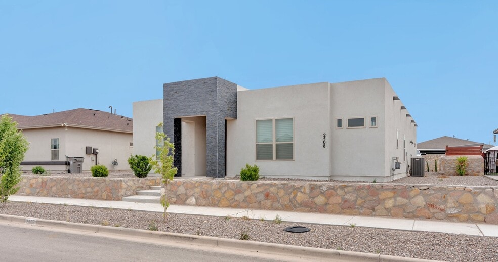 Building Photo - 2508 Mike Price Dr