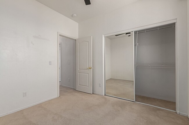 Building Photo - Mountainside Home, Gated Community