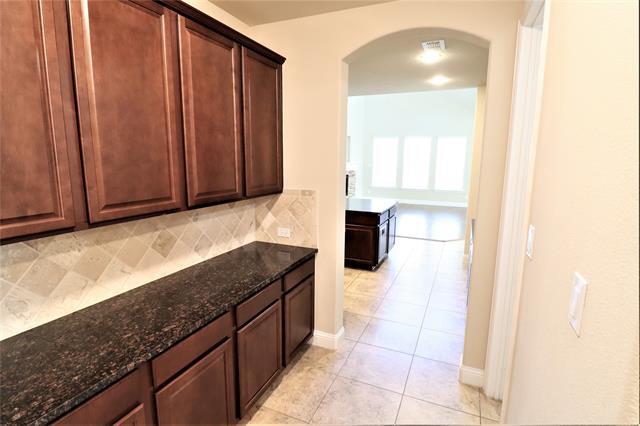 Building Photo - 5070 Kerstyn Dr