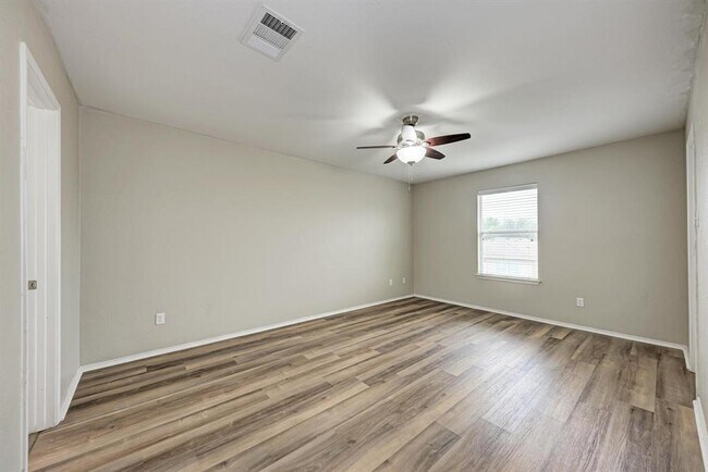 Building Photo - 3417 Tralagon Trail