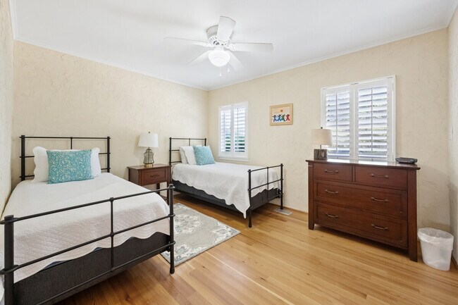 Building Photo - 269 Debordieu Blvd