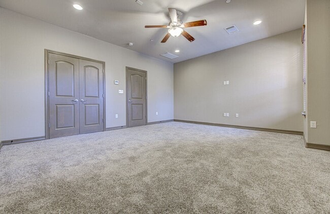 Building Photo - 11825 Terraza Cir