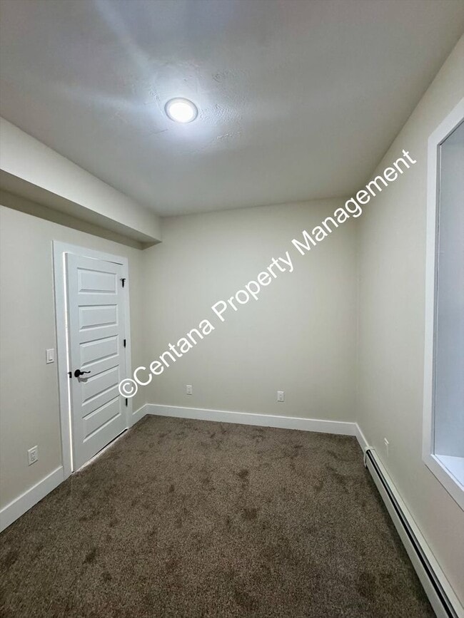 Building Photo - 614 N Alaska St