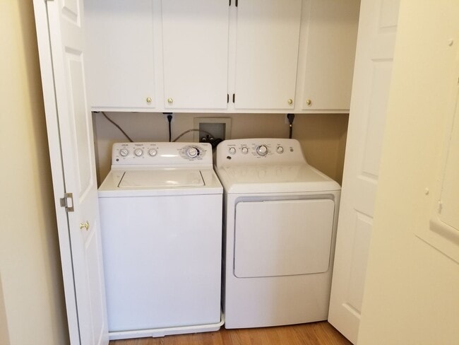 Building Photo - 2603 Camelback Ln