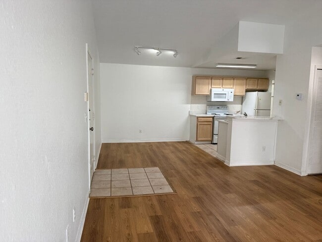 Building Photo - 7630 Pissarro Dr