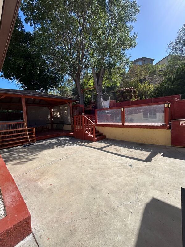 Building Photo - 4040 Yale Ave