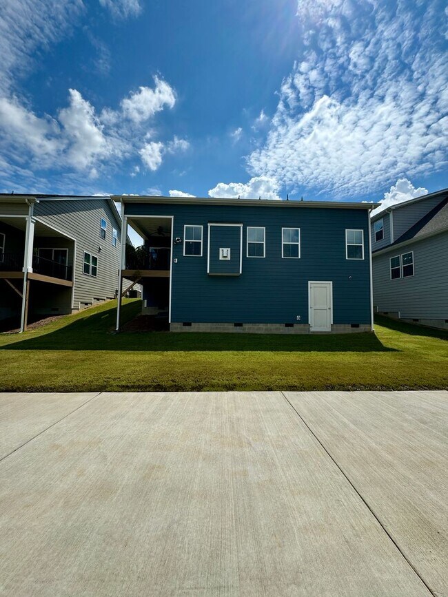 Building Photo - Beautiful, 3BR/3BA, Ranch with Bonus Room in Harrisburg