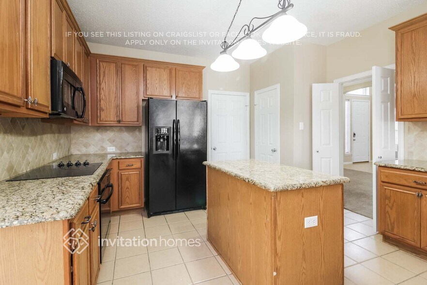 Building Photo - 1012 Tanglewood Dr