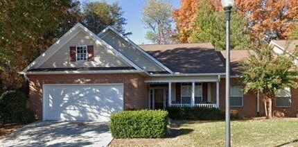 Building Photo - 3BR/2BA Condo with Sunroom & 2-Car Garage