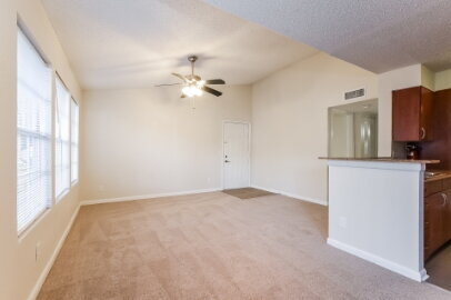 Building Photo - "Spacious 2-Bed Oasis with 2 Full Baths in Prime Orlando Location : 971 Sq Ft of Comfort!"