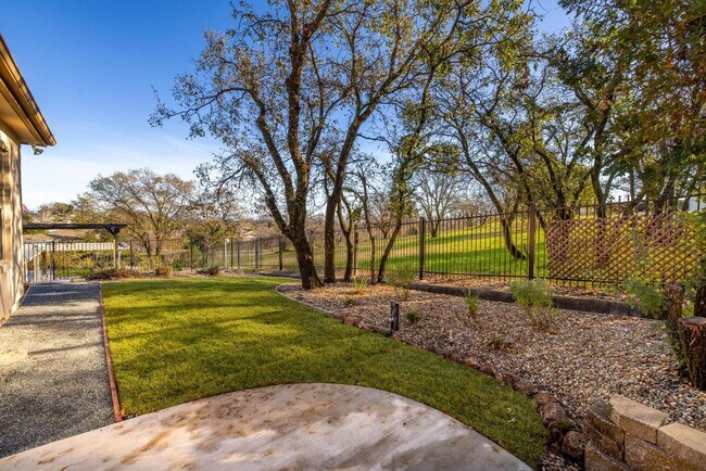 Building Photo - Custom N. Vacaville Single-Story Home in an Exclusive Gated Community!