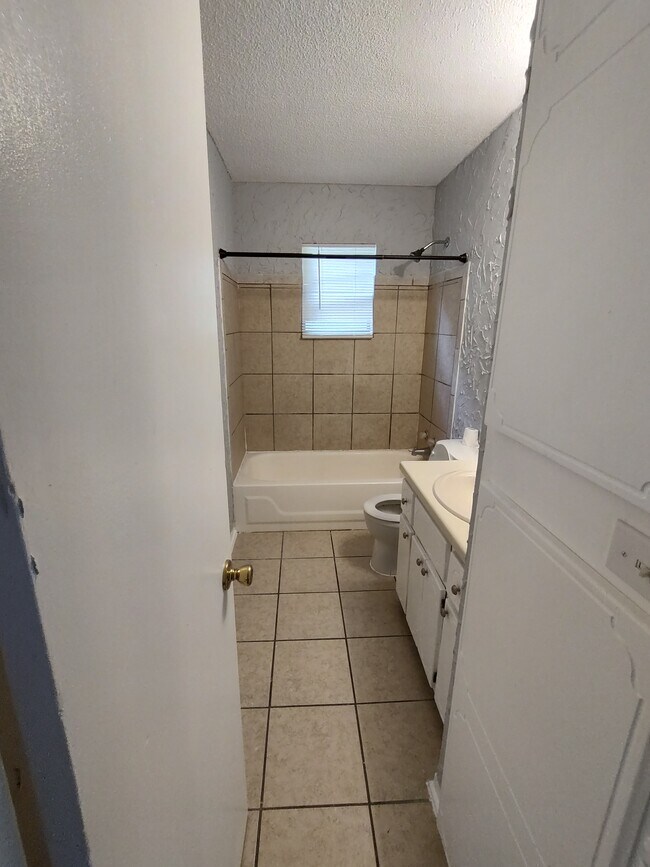 Building Photo - AANM Investments LLC Main St