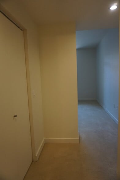 Building Photo - 1441 9th Ave