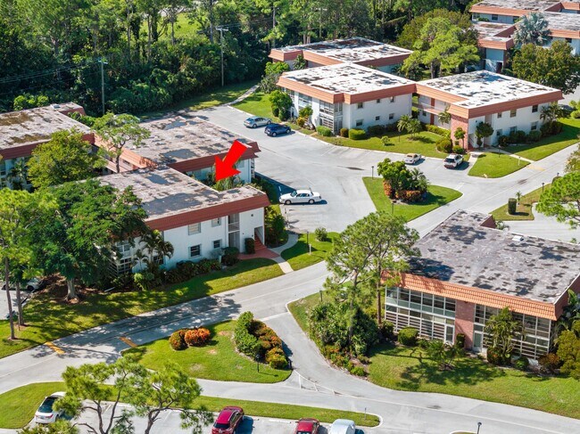 Building Photo - 2600 SE Ocean Blvd