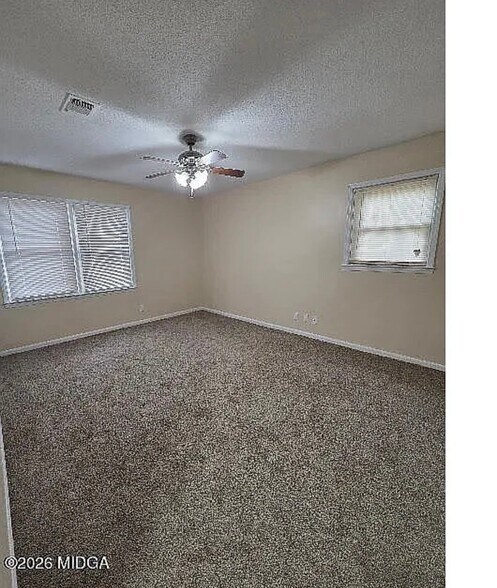 Building Photo - 2412 Shea Dr