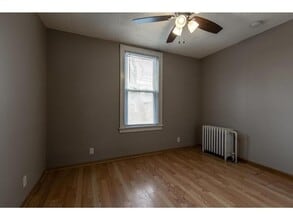 Building Photo - All Living Facilities on One Level. 3/1 Single Family Home.