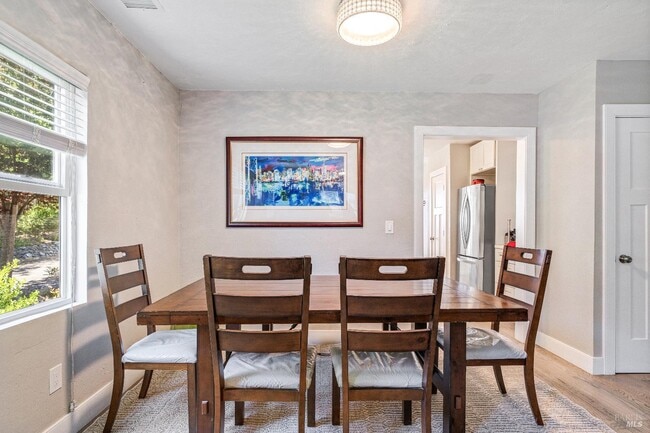 Building Photo - 1554 Laurel St