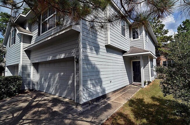 Primary Photo - 74 Blue Creek Ct