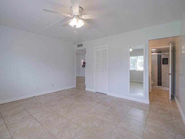 Building Photo - 600 Royal Palm Blvd