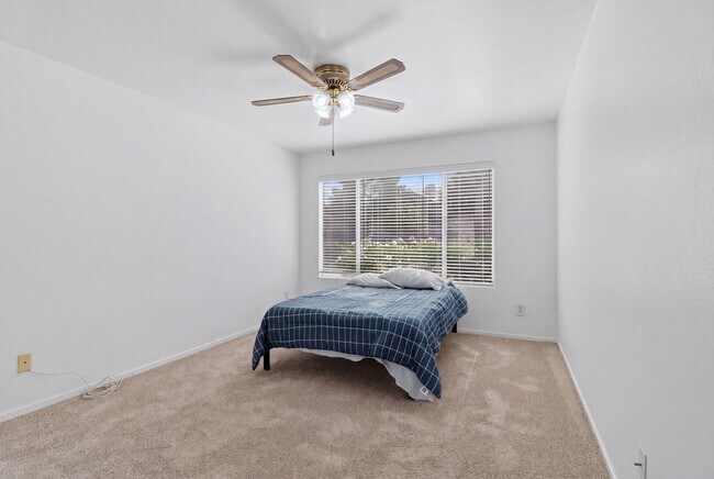 Building Photo - 3074 Tarpon