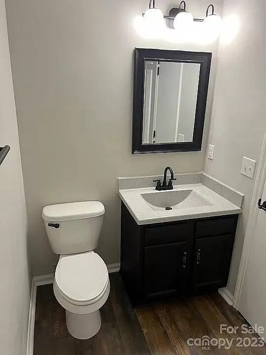 Building Photo - Room in Condo on Meadow Rose Ln