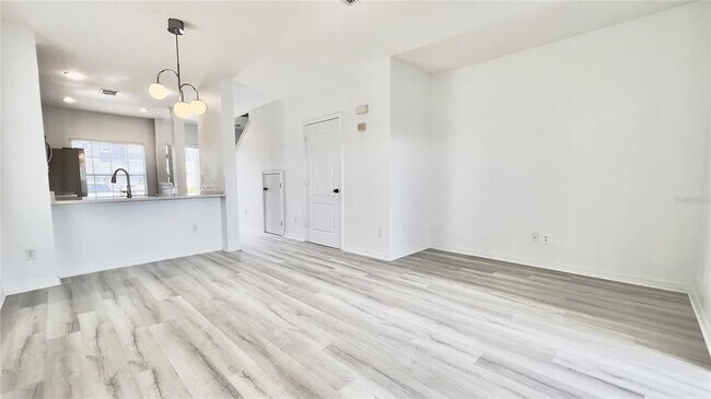 Building Photo - 10946 Savannah Wood Ct