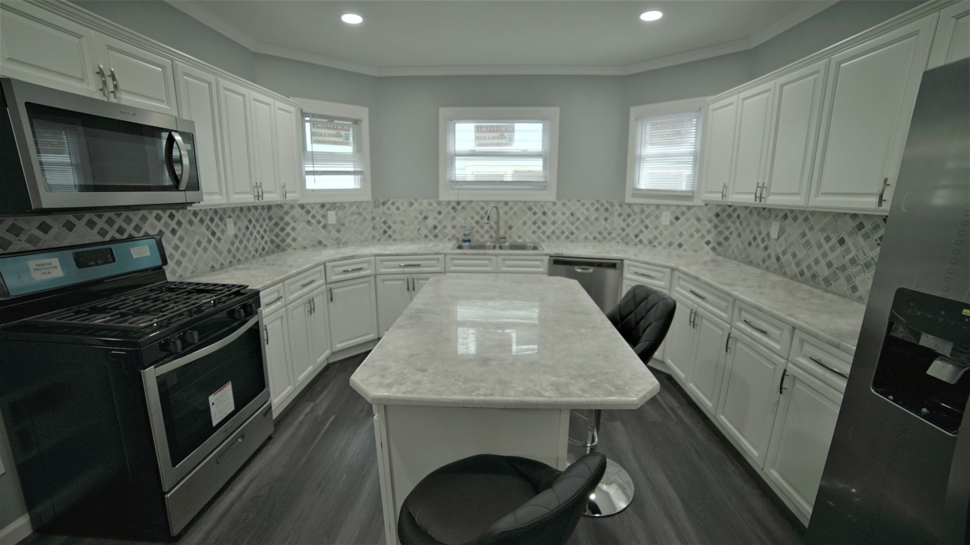 Building Photo - 121 Lexington Ave