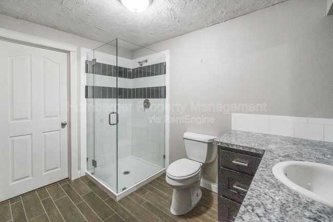 Building Photo - 6415 S Woodland Ct